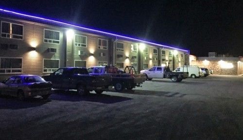 Travelodge By Wyndham Rosetown Экстерьер фото
